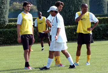 «Έκρηξη» Σάντος για την εμφάνιση των παικτών της ΑΕΚ στην Κρήτη