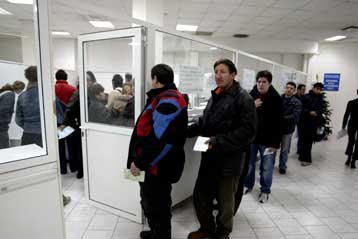 Νέο ωράριο συναλλαγών του κοινού με τις δημόσιες υπηρεσίες