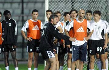 Στη Θεσσαλονίκη έφθασε η αποστολή της Αλκμάαρ