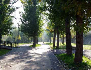 Στα χαρτιά επί χρόνια η ανάπλαση ελεύθερων χώρων στην Αθήνα