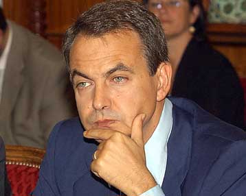 Κλήτευση Θαπατέρο για κατάθεση στην επιτροπή της 11ης Μαρτίου ζητά το κόμμα του Αθνάρ