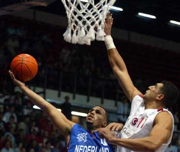 Στα τελικά του Ευρωμπάσκετ 2005 Γερμανία και Τουρκία