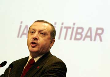 Στην έδρα του Ευρωπαϊκού Κοινοβουλίου μεταβαίνει την Πέμπτη ο Τούρκος πρωθυπουργός