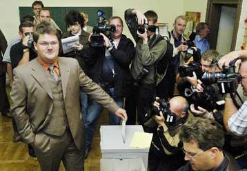 Ενισχυμένοι νεοκομμουνιστές και ακροδεξιοί στις εκλογές σε Βραδεμβούργο και Σαξονία