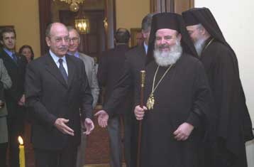 Διαφωνία Προέδρου αρχιεπισκόπου για την επιστροφή στην παράδοση