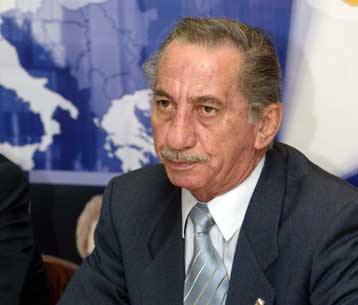 Δεκατρείς αλλαγές στο σχέδιο Ανάν προωθεί ο Τάσσος Παπαδόπουλος