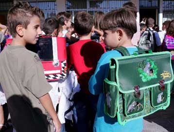 Ελλείψεις σε εκπαιδευτικό προσωπικό καταγγέλλουν ΟΛΜΕ και ΔΟΕ