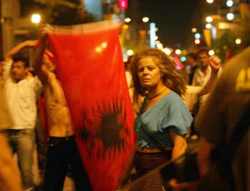 Τετράμηνη φυλάκιση με αναστολή για τον 18χρονο Αλβανό που τραυμάτισε φιλάθλους