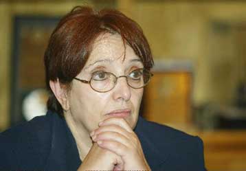 Χρόνια προβλήματα συσσωρεύονται στο δικαστικό σύστημα, επισημαίνει η Αλέκα Παπαρήγα