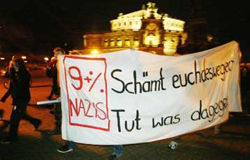 Συμμαχία εν όψει των γενικών εκλογών σχεδιάζουν τα ακροδεξιά κόμματα της Γερμανίας