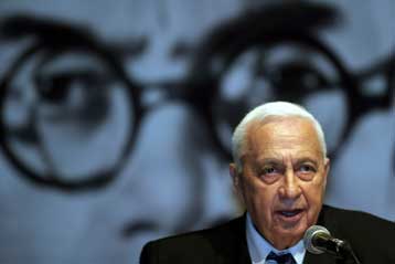 Το καλοκαίρι του 2005 θα αρχίσει η αποχώρηση από τη Γάζα, δηλώνει ο Σαρόν