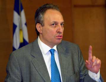 Ανέλαβε καθήκοντα υπουργού Αγροτικής Ανάπτυξης ο Ευάγγελος Μπασιάκος