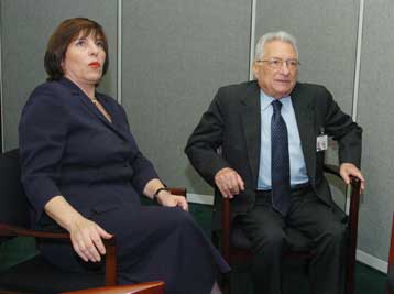 Συνέχιση του διαλόγου για την ονομασία της ΠΓΔΜ αποφάσισαν οι ΥΠΕΞ Ελλάδας και Σκοπίων