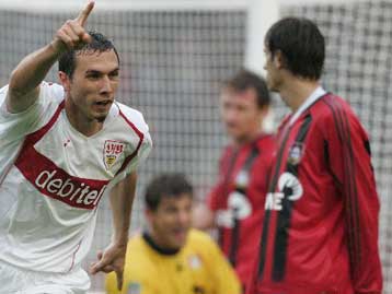 Επίδειξη δύναμης από την Στουτγάρδη, κράτησε την κορυφή η Βόλφσμπουργκ