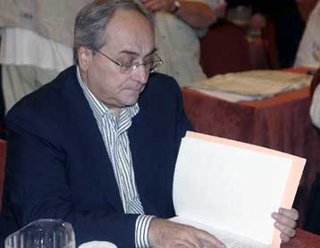 Μετατοπίσεις στις εσωκομματικές συμμαχίες του ΣΥΝ εν όψει της εκλογής προέδρου