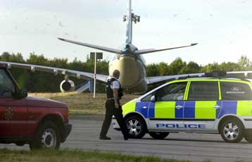 Αναγκαστική προσγείωση αεροπλάνου της ΟΑ στο Λονδίνο έπειτα από προειδοποίηση για βόμβα