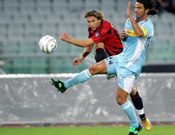 Με δέκα παίκτες αλλά τον Σεφτσένκο έναν εξ αυτών (!), η Μίλαν 2-1 τη Λάτσιο