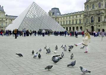 Κλοπή δύο μοναδικών διαμαντιών από το Μουσείο του Λούβρου