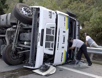 Παραλείψεις και παραβάσεις τα αίτια του δυστυχήματος στο πέταλο του Μαλιακού