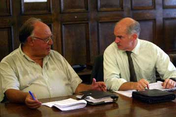 «Η ασυντόνιστη κυβέρνηση συντονίζεται στη σκανδαλολογία» λέει ο Γιώργος Παπανδρέου