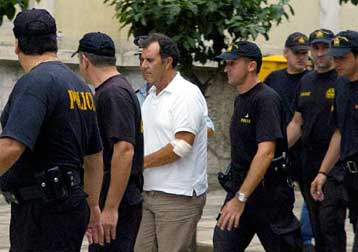 Βαριές κατηγορίες στους τρεις προσαχθέντες για την τραγωδία στα Καμένα Βούρλα