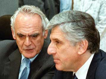 Ενδεχόμενο ποινικών ευθυνών πρώην υπουργών στο εξοπλιστικό «βλέπει» ο εισαγγελέας