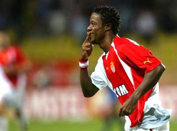 Στο… ρελαντί η Μονακό, 2-0 τη νωθρή Λα Κορούνια και παραμένει στο παιχνίδι