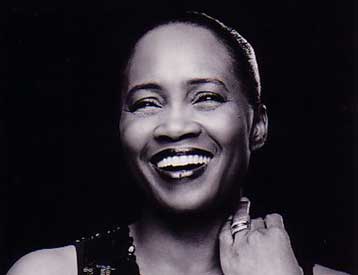 Μπάρμπαρα Χέντριξ και Μάριος Φραγκούλης στο Ηρώδειο την 1η Οκτωβρίου