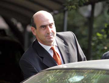 Στο κυνήγι των μεταλλαγμένων και των λαθρομεταναστών οι νέοι αγροφύλακες