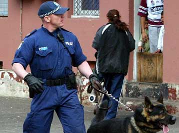 Μαζική επιχείρηση της αστυνομίας της Αυστραλίας κατά της παιδικής  πορνογραφίας