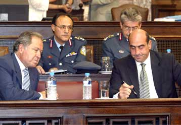 Βαρύτερη τιμωρία στην «ενσυνείδητη αμέλεια» πρότεινε από τη Βουλή ο Χ.Μαρκογιαννάκης