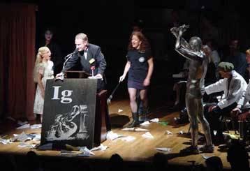 Χτένισμα για φαλακρούς κερδίζει το βραβείο Ig Nobel