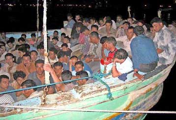 Έξαρση στις απόπειρες εισόδου οικονομικών μεταναστών στη χώρα