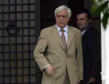 Σύσταση ευρωπαϊκής ακτοφυλακής για πάταξη της λαθρομετανάστευσης ζήτησε ο Παυλόπουλος