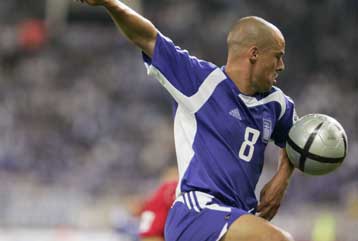 Η Αρσεναλ ξέσπασε στην Τσάρλτον (4-0)-Η Τότεναμ 1-0 την Έβερτον, γκολ ο Στέλιος