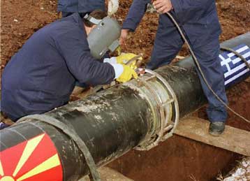 Συμφωνία ΕΛΠΕ με την κυβέρνηση της ΠΓΔΜ για τον πετρελαιαγωγό Θεσσαλονίκης-Σκοπίων