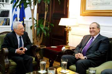 Συνάντηση ΥΠΕΞ-Κωνσταντόπουλου εν όψει επίσκεψης του προέδρου του ΣΥΝ στην Τουρκία