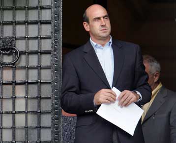 Στο Μέγαρο Μαξίμου ο Γ.Βουλγαράκης εν όψει των αλλαγών στην ηγεσία της ΕΛ.ΑΣ.