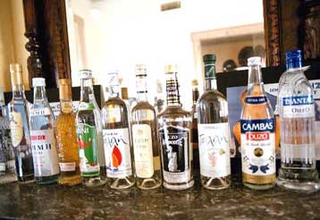 Νόμιμη η φορολόγηση του ούζου, αποφάσισε το Ευρωπαϊκό Δικαστήριο