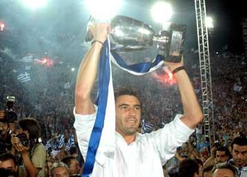 Εκ των 35 υποψηφίων για τον τίτλο του κορυφαίου ποδοσφαιριστή της χρονιάς ο Ζαγοράκης