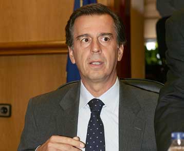 Παράθυρο για ιδιώτες στις συγκοινωνίες ανοίγει το υπουργείο Μεταφορών