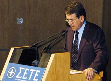 Ποσό 300 εκατ. ευρώ για την προβολή του τουρισμού ζητά ο ΣΕΤΕ