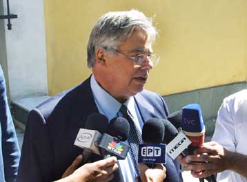 Θεσμικό πλαίσιο κατά της διαπλοκής εισηγείται στον πρωθυπουργό ο Μιλτιάδης Έβερτ