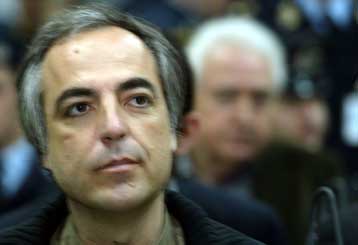 Στο νοσοκομείο μεταφέρθηκε ο Δημήτρης Κουφοντίνας έπειτα από πολυήμερη απεργία πείνας