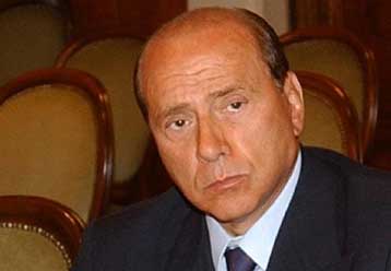 Στη Λιβύη μεταβαίνει ο Σίλβιο Μπερλουσκόνι για το «αγκάθι» της λαθρομετανάστευσης