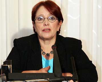 Διεθνή συνεργασία κατά του ιμπεριαλισμού ζητά η Αλέκα Παπαρήγα