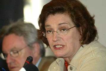 Χωρίς περιορισμό οι μετεγγραφές για τους πολυτέκνους, επανέλαβε η Μ.Γιαννάκου