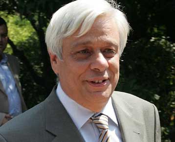 Θεσμικό ζήτημα η διαπλοκή, επαναλαμβάνουν Παυλόπουλος και Έβερτ