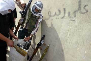 Οι σιίτες άρχισαν να παραδίδουν τα όπλα, μετά τη συμφωνία με την ιρακινή κυβέρνηση