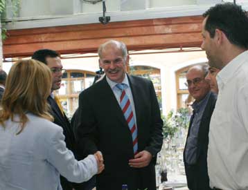 Το ΠΑΣΟΚ δεν συνδέει Εξεταστική Επιτροπή και προεδρικές εκλογές